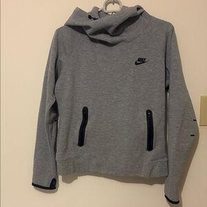 Nike Tech Fleece Women's Heather Gray Pullover Funnel Hoodie size Medium